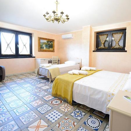 Domus Ansantica Villa Villamaina Buitenkant foto