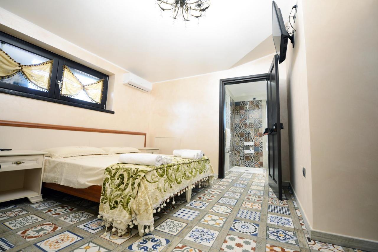 Domus Ansantica Villa Villamaina Buitenkant foto