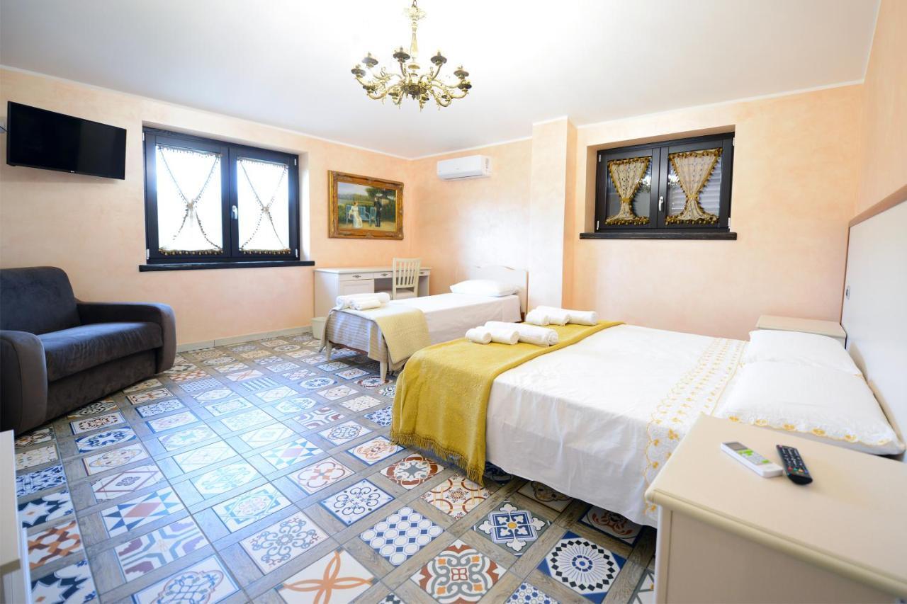 Domus Ansantica Villa Villamaina Buitenkant foto